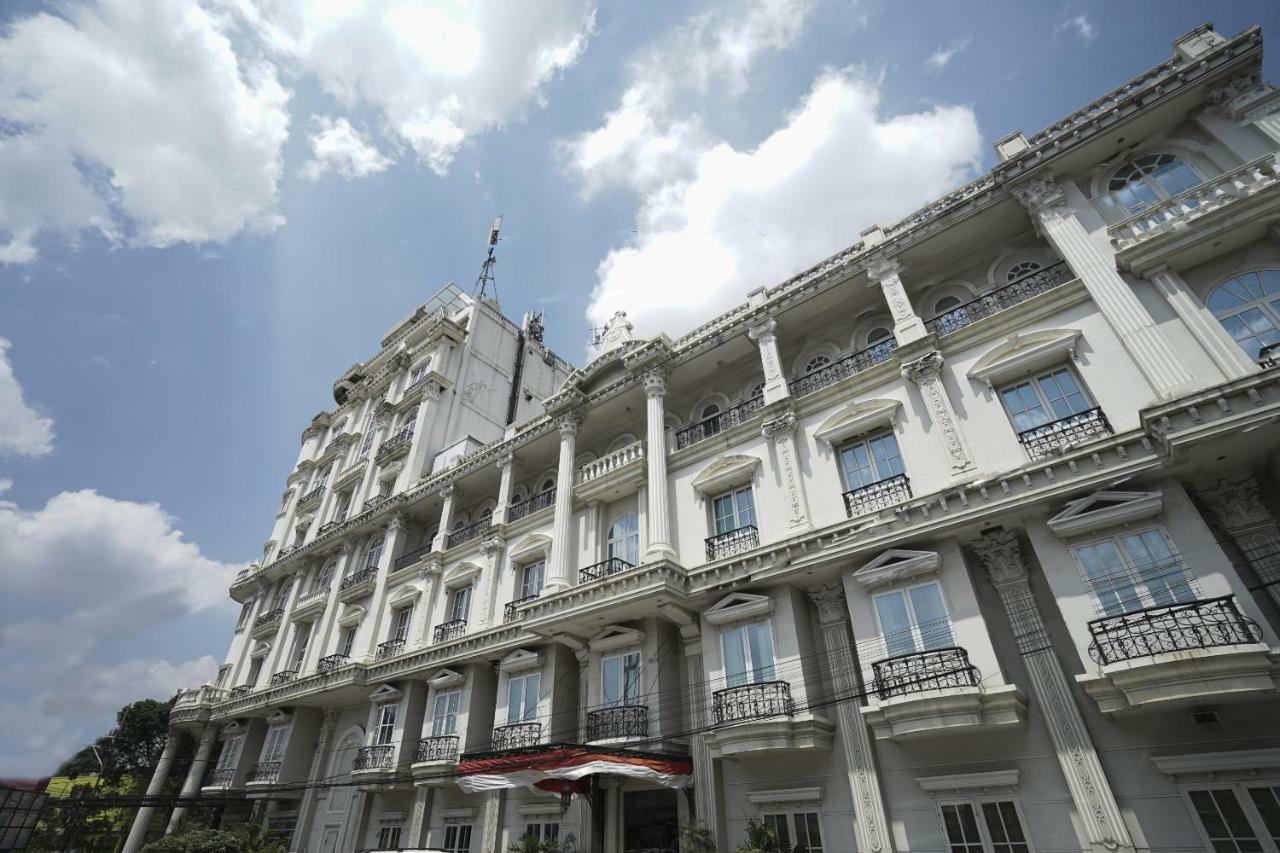 Capital O 1128 Hotel Imara Palembang Zewnętrze zdjęcie