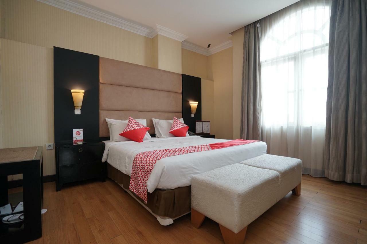 Capital O 1128 Hotel Imara Palembang Zewnętrze zdjęcie