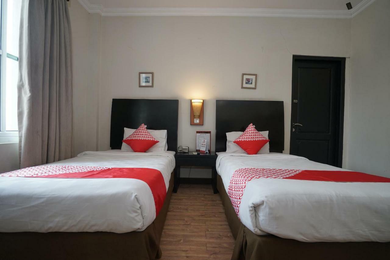 Capital O 1128 Hotel Imara Palembang Zewnętrze zdjęcie