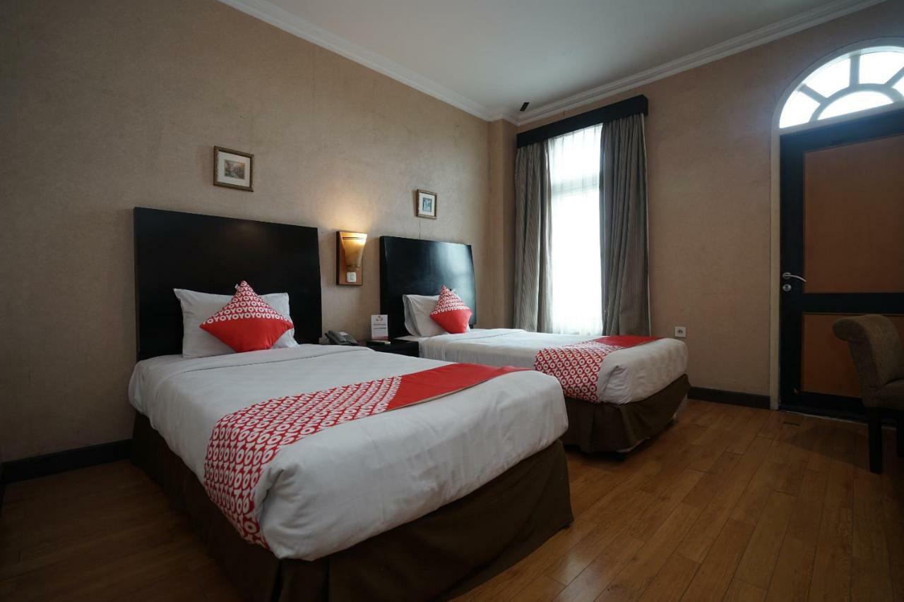 Capital O 1128 Hotel Imara Palembang Zewnętrze zdjęcie