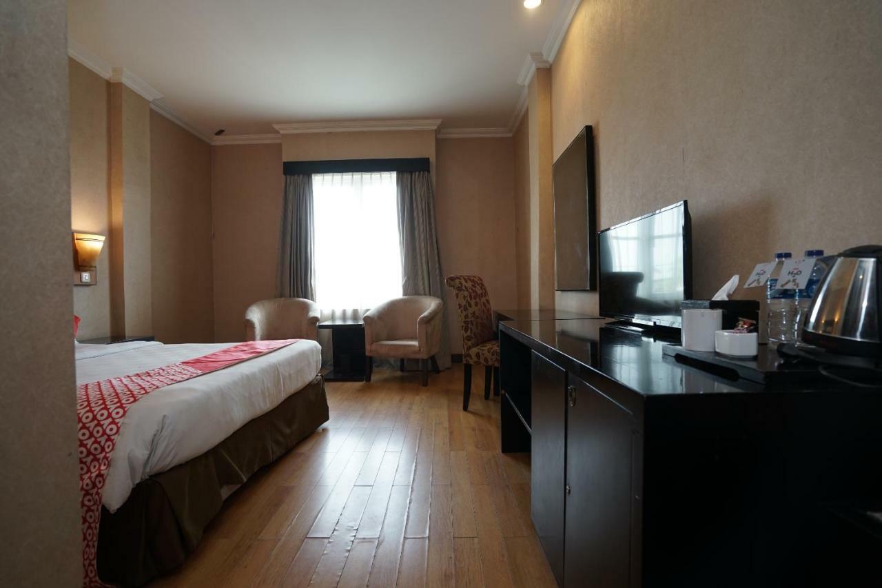 Capital O 1128 Hotel Imara Palembang Zewnętrze zdjęcie