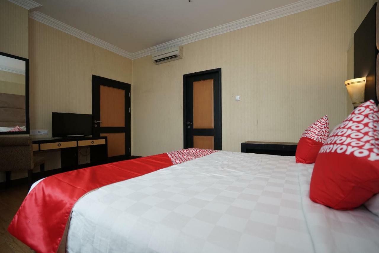 Capital O 1128 Hotel Imara Palembang Zewnętrze zdjęcie