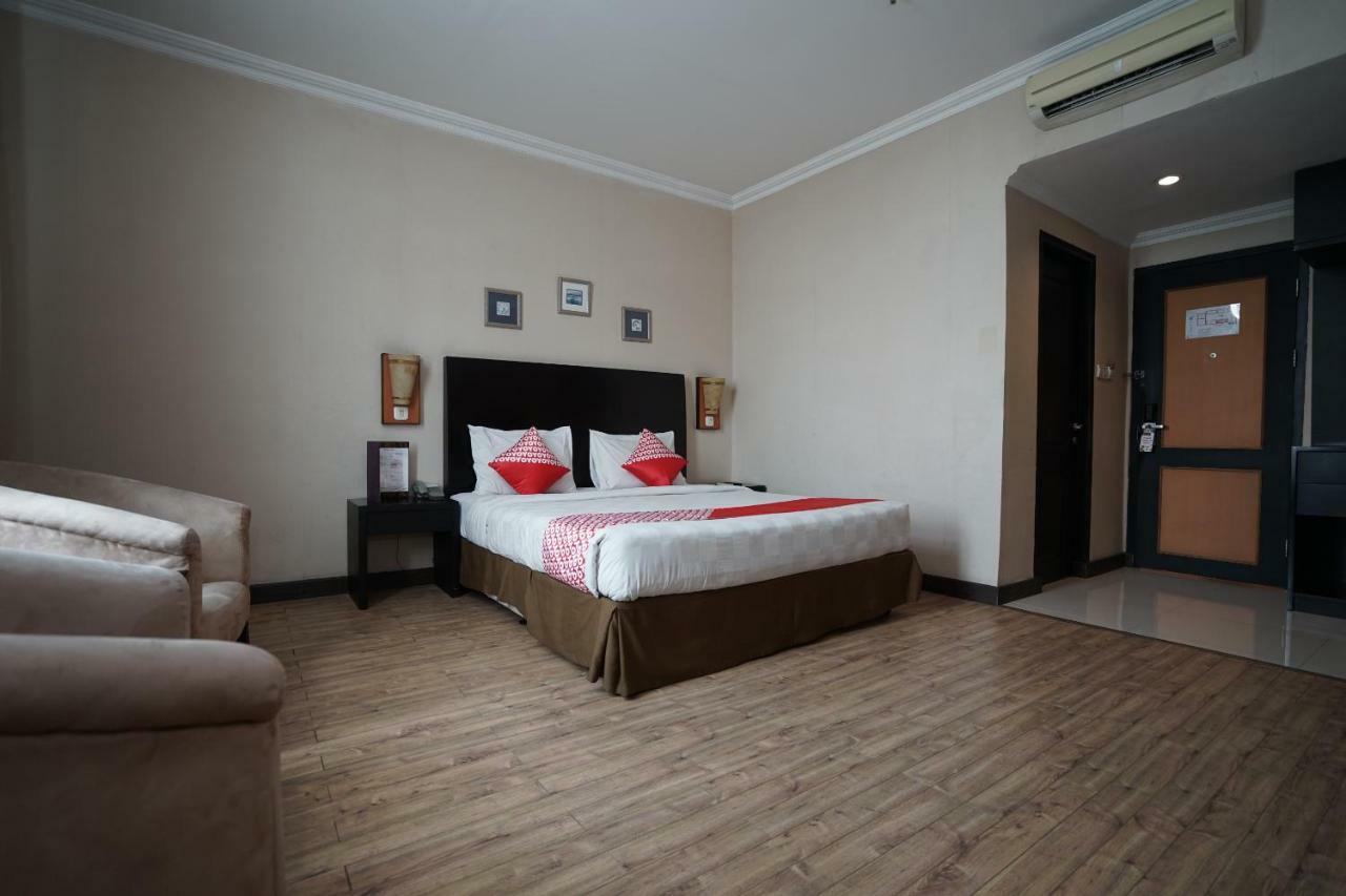 Capital O 1128 Hotel Imara Palembang Zewnętrze zdjęcie
