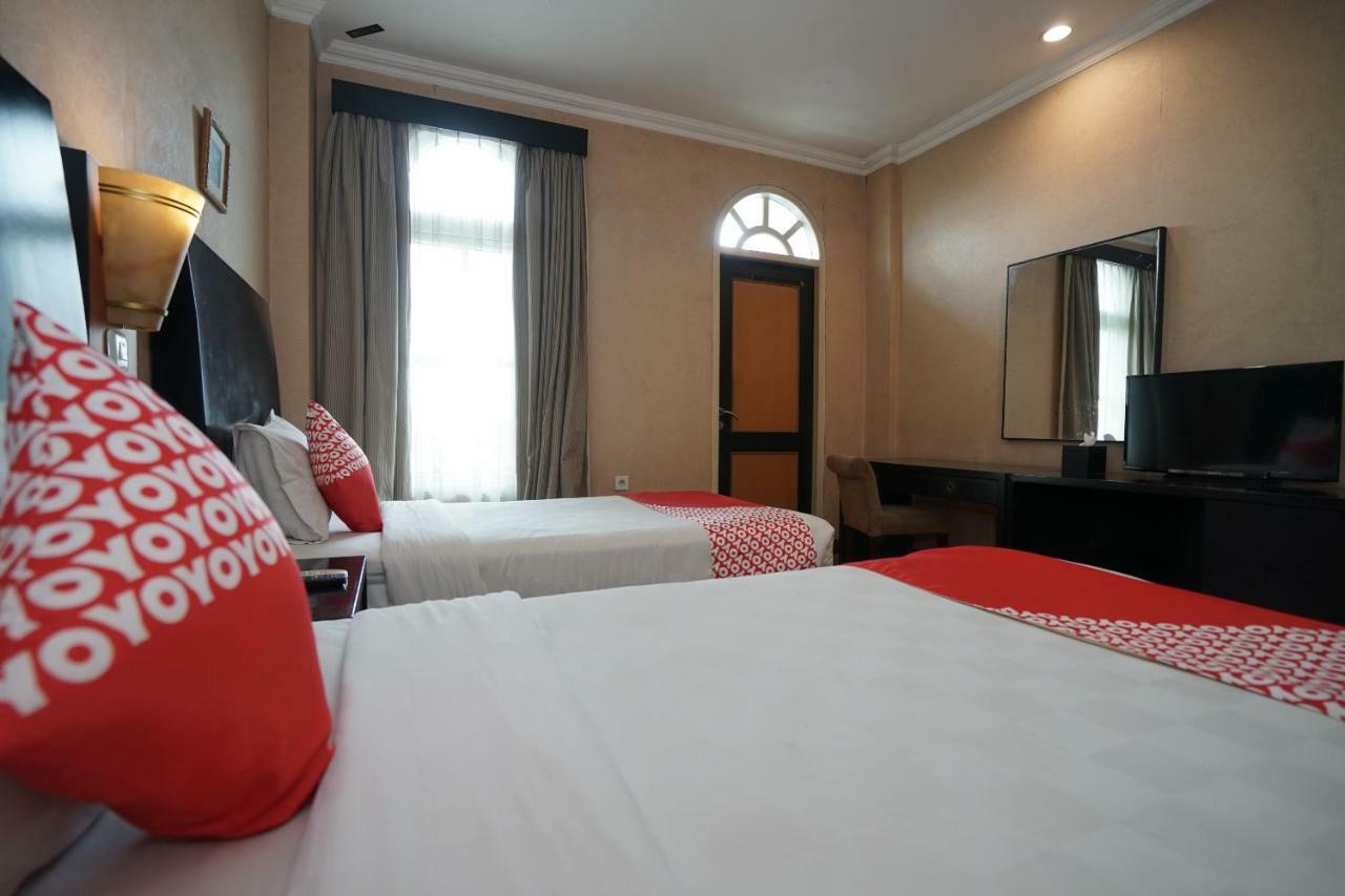 Capital O 1128 Hotel Imara Palembang Zewnętrze zdjęcie