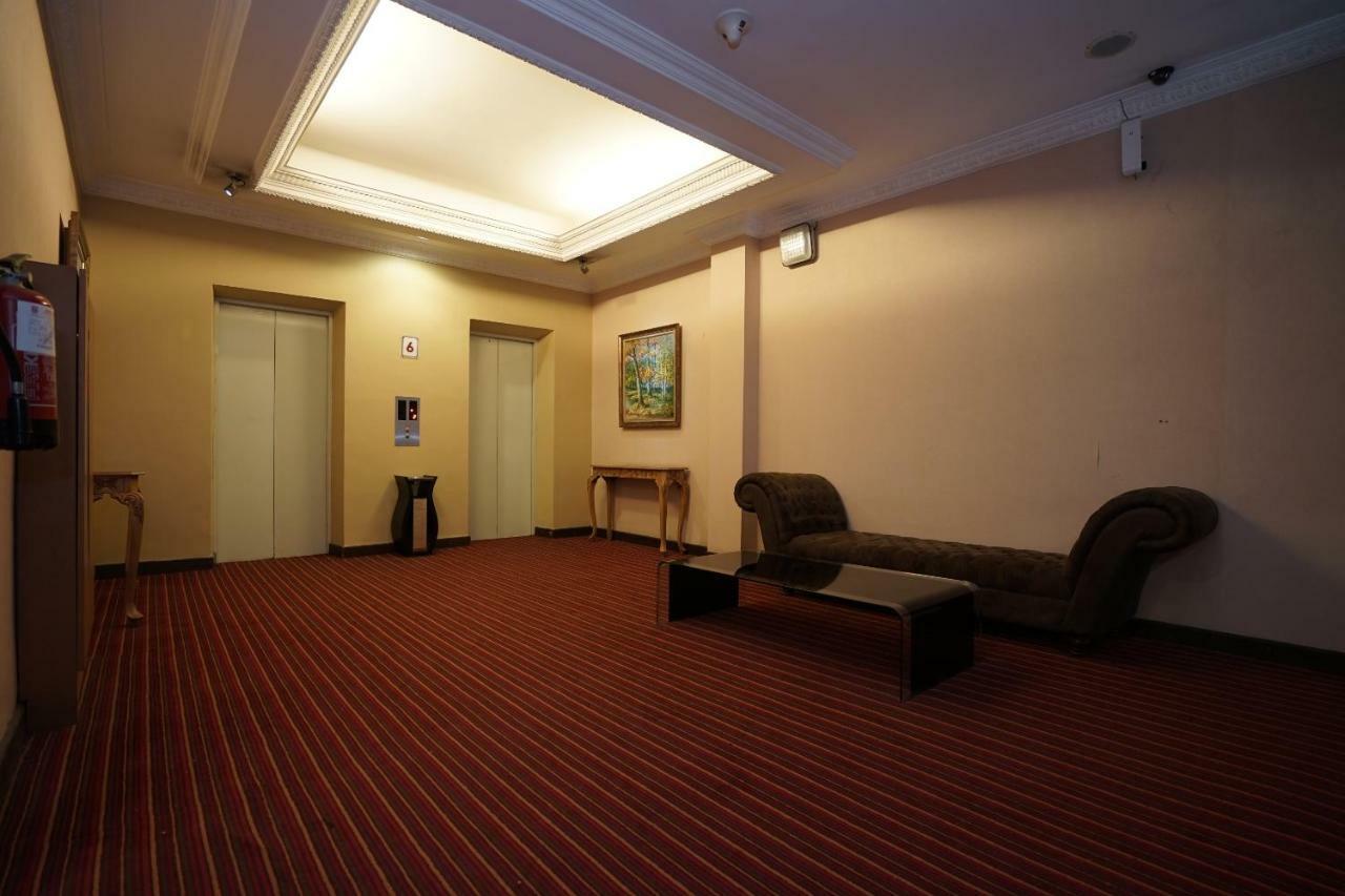 Capital O 1128 Hotel Imara Palembang Zewnętrze zdjęcie