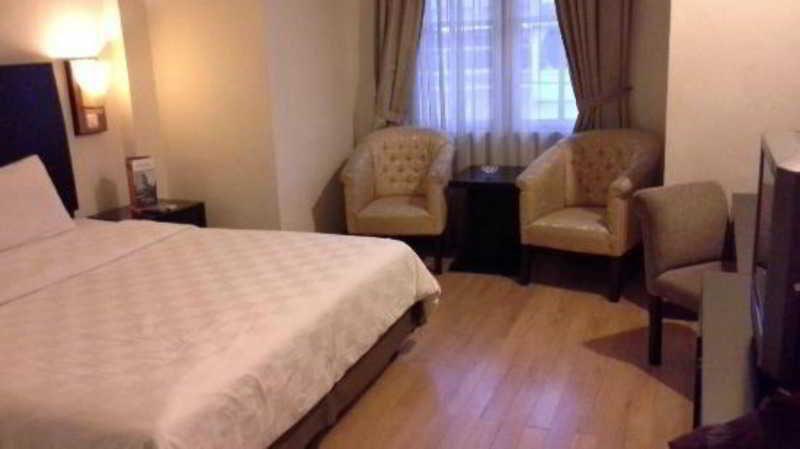 Capital O 1128 Hotel Imara Palembang Zewnętrze zdjęcie